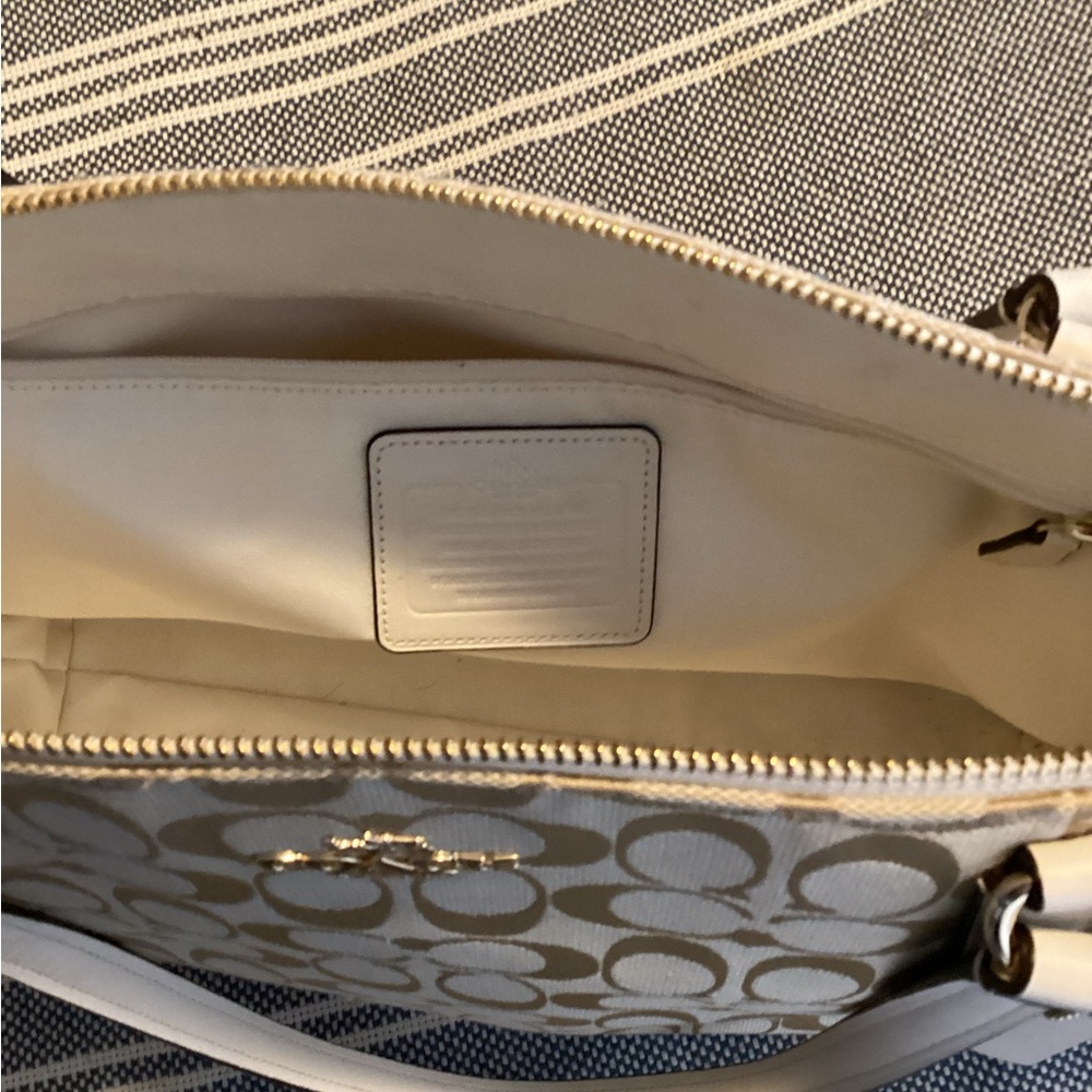 Coach cream Ava Signature Logo Tote purse - Picture 7 of 7
